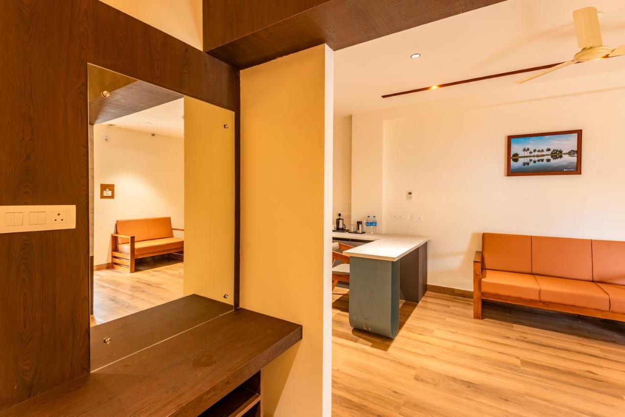 Hotel Stay Bella 科泽科德 外观 照片