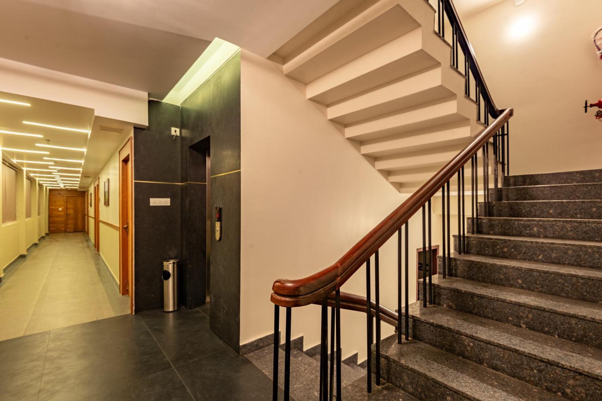 Hotel Stay Bella 科泽科德 外观 照片