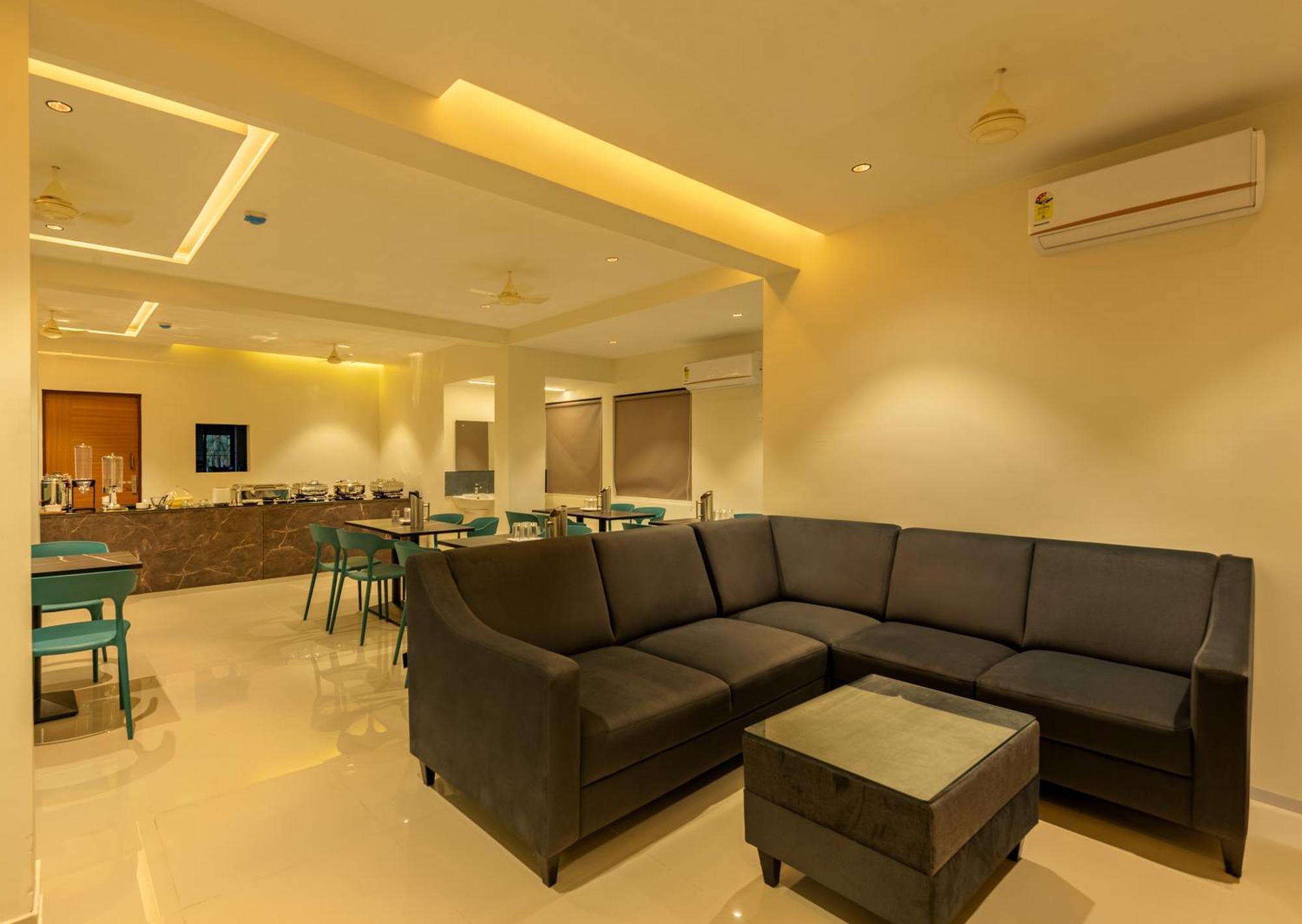 Hotel Stay Bella 科泽科德 外观 照片